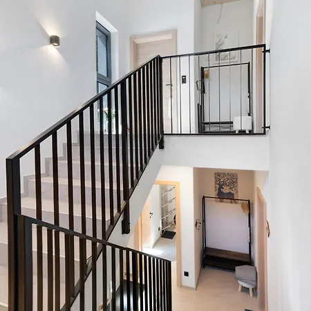 Stackler54 - Mit Garten